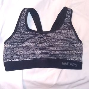 Nike Pro sports bra size small